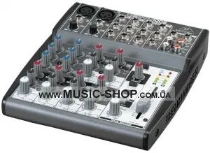 Микшерный пульт - Behringer XENYX 1002