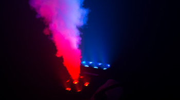 Генератор вертикального диму - Chauvet Geyser T7