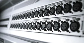Цифровий мікшерний пульт - Soundcraft Vi1